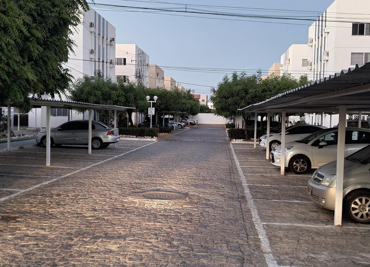 Apartamento Confortavel Em Petrolina 2 Quartos Com Ar Cond E Wi-Fi 300Mb Exterior photo